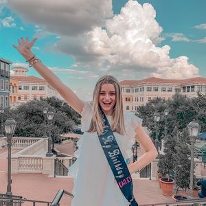 Meet your Posher, Kailey